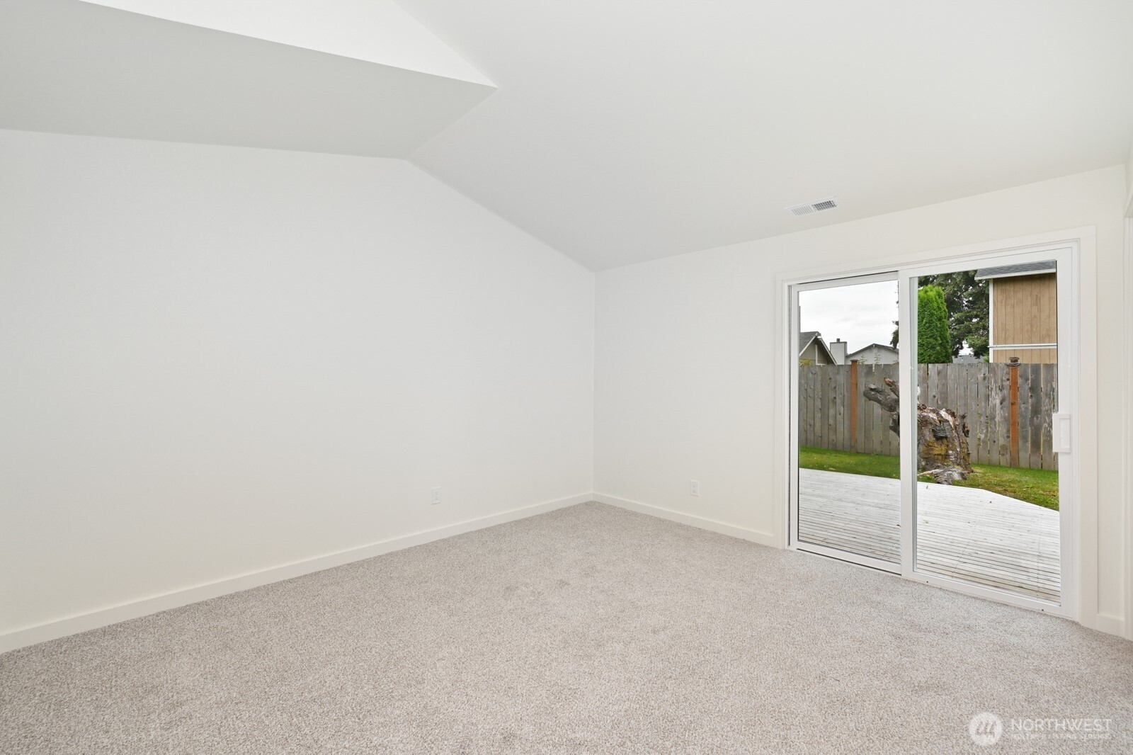 3001 M Street Property Photo 15