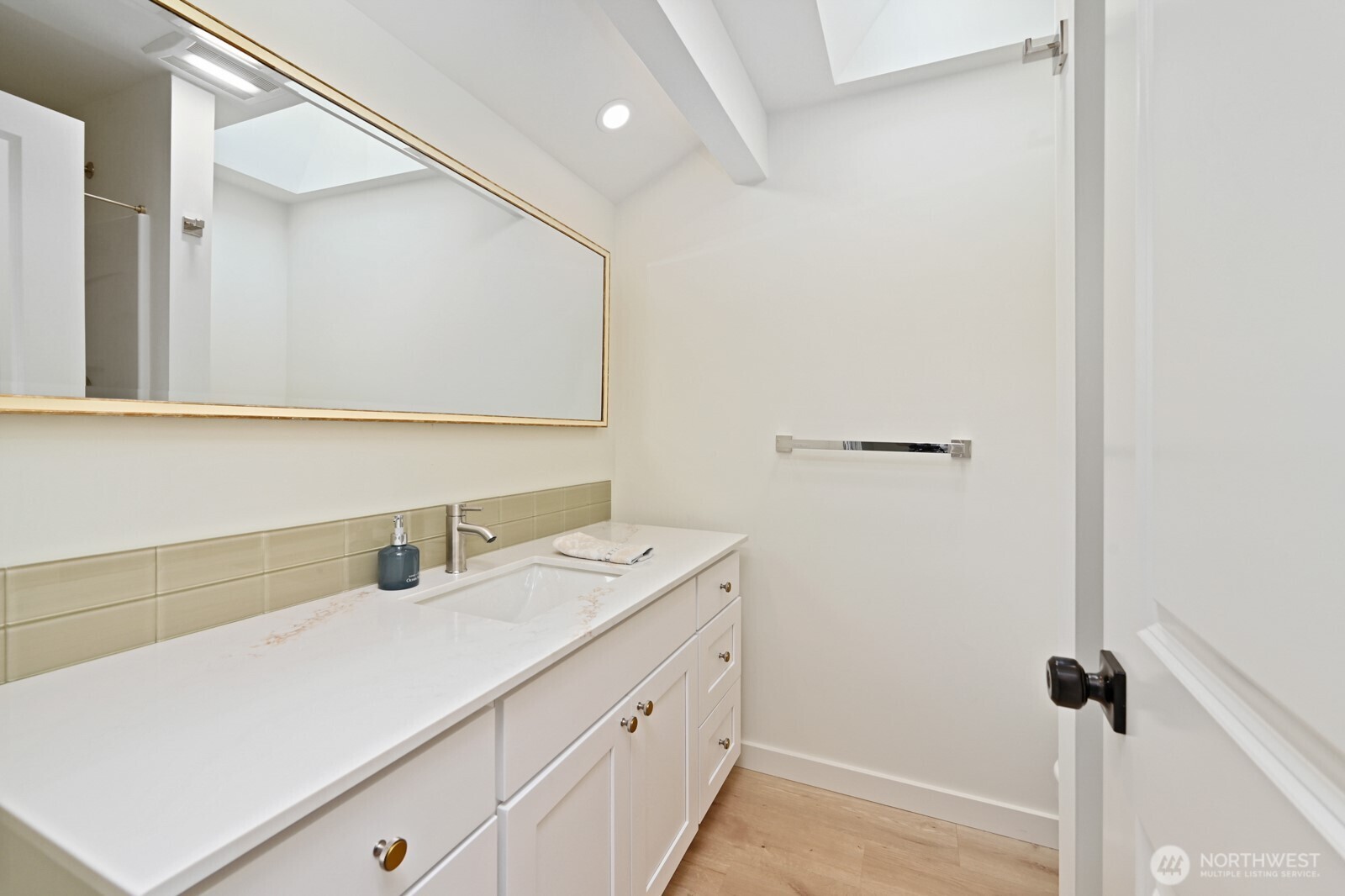 3001 M Street Property Photo 18