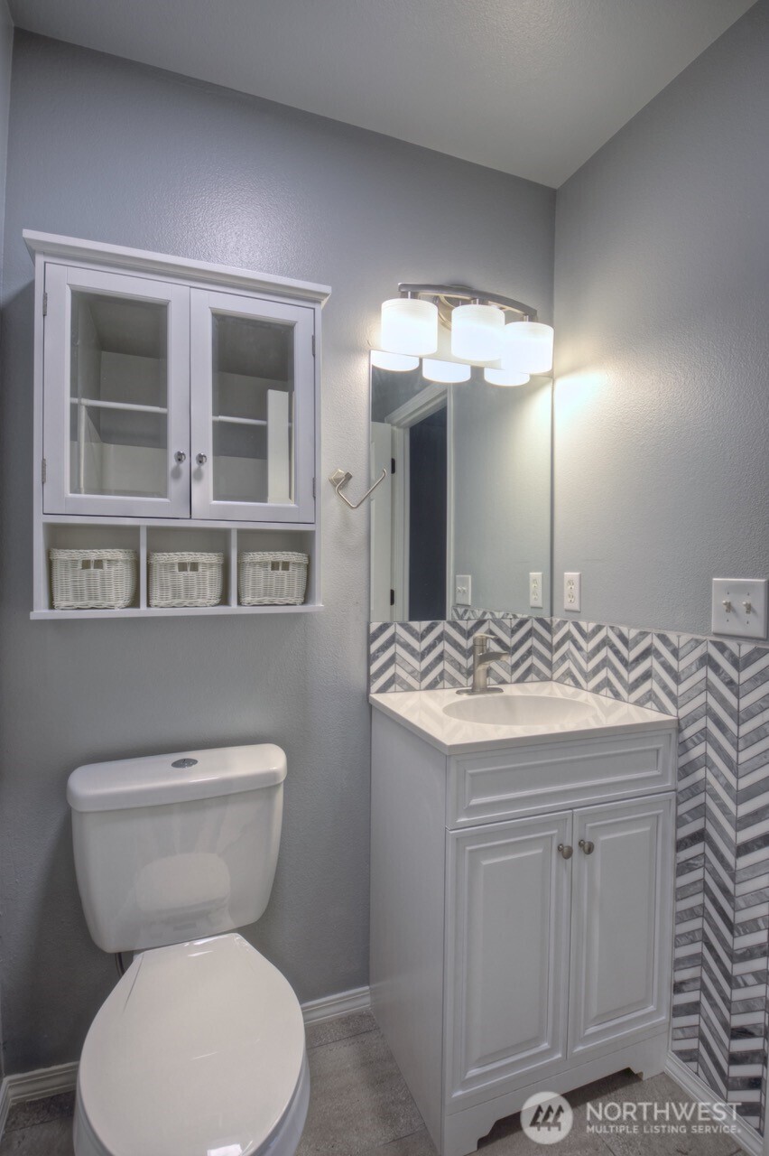 4043 Wonderwood Lane Property Photo 20