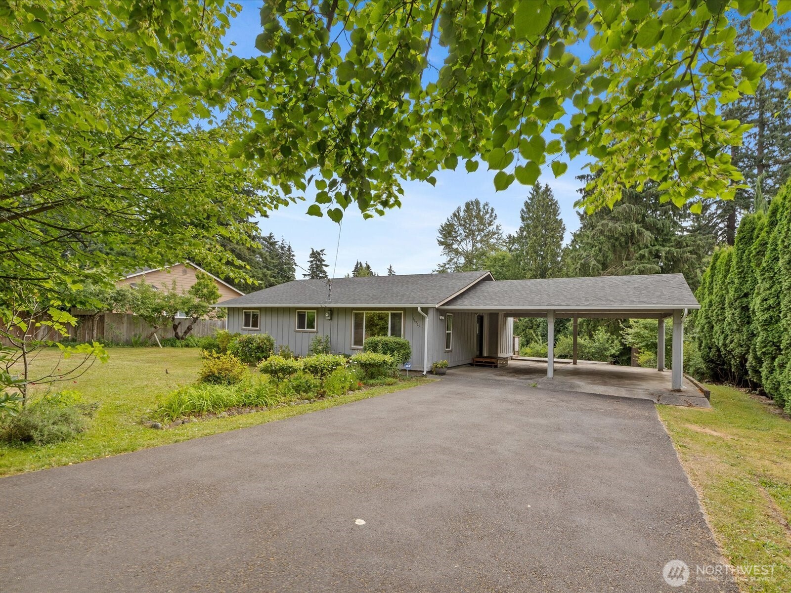 11905 2nd Drive Property Photo 1