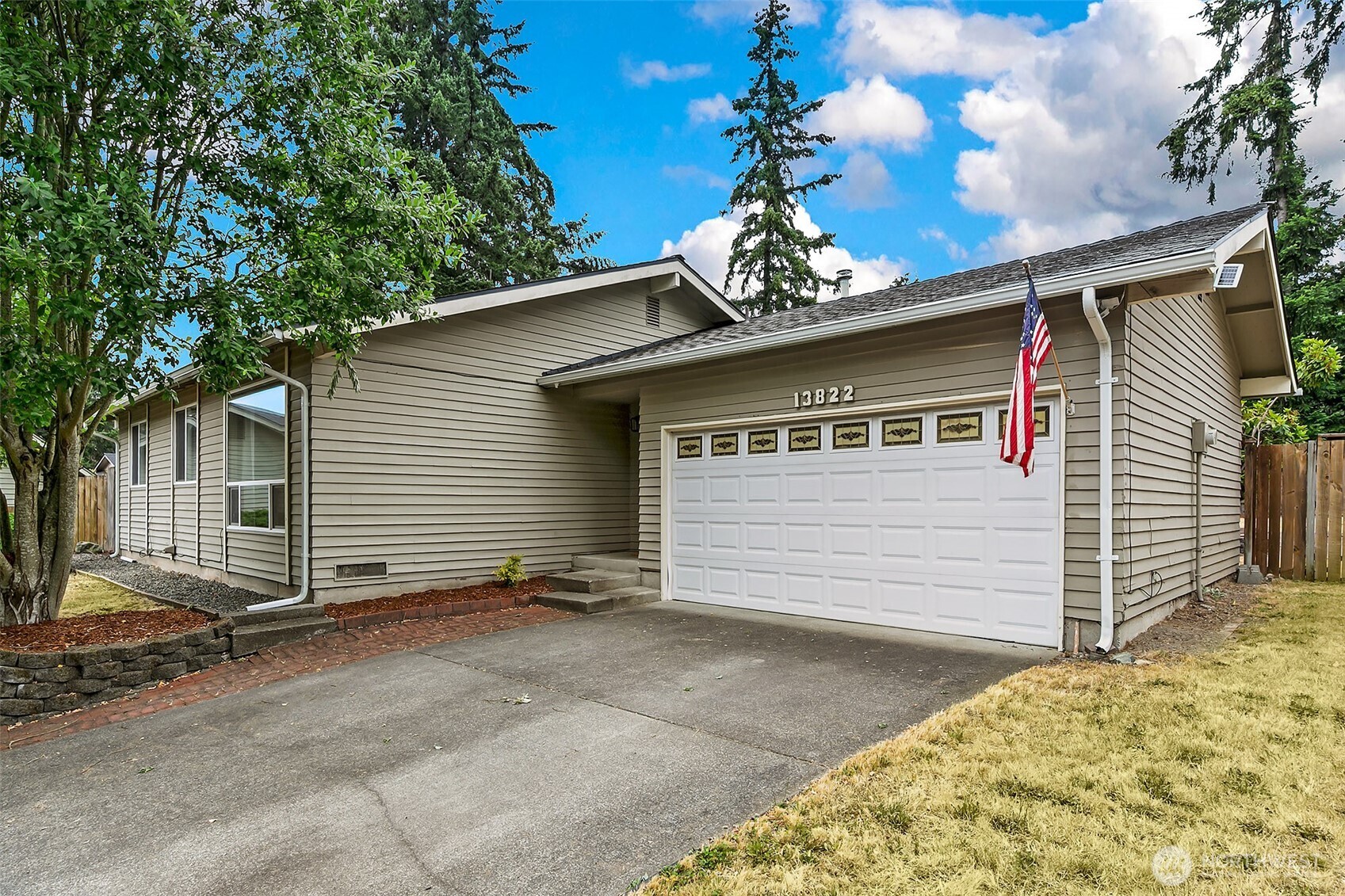 13822 Se 163rd Street Property Photo 2