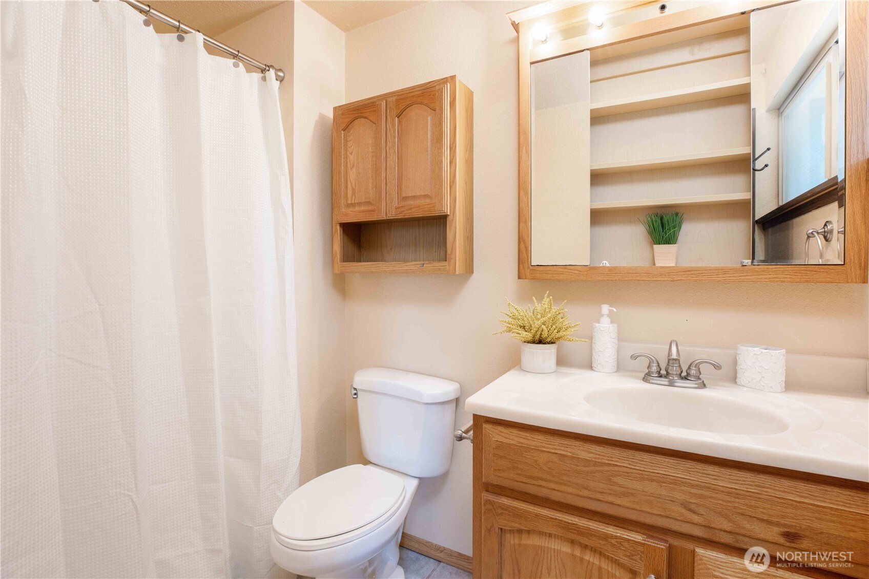 5194 Granada Place Property Photo 14