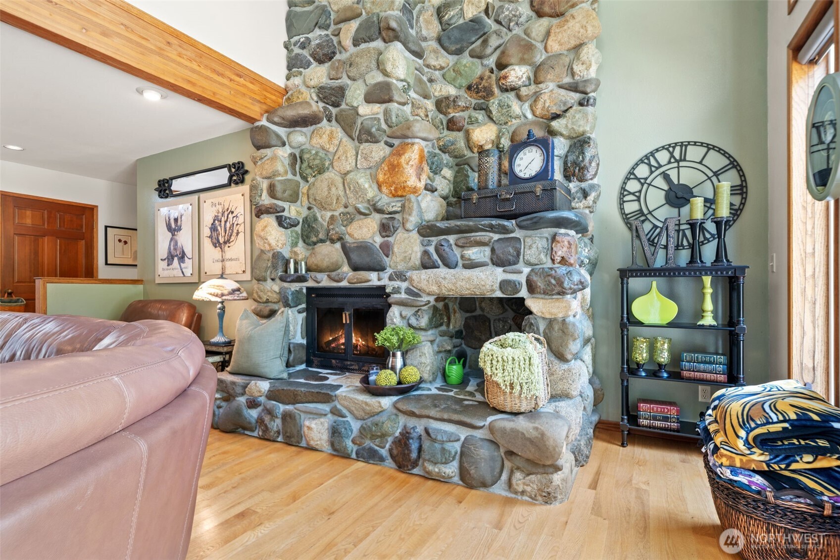 521 G Street Property Photo 7