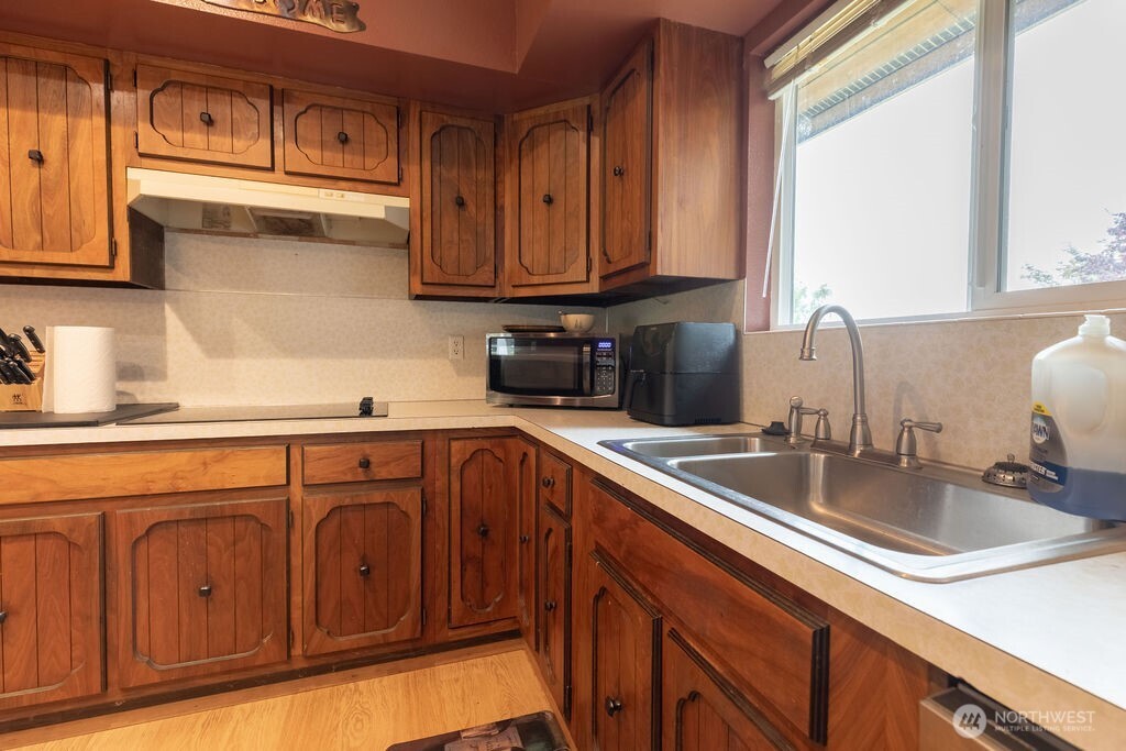 461 Fern Hill Road Property Photo 15