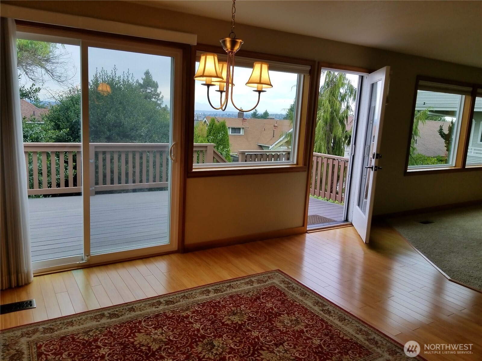 4707 Phinney Avenue Property Photo 16