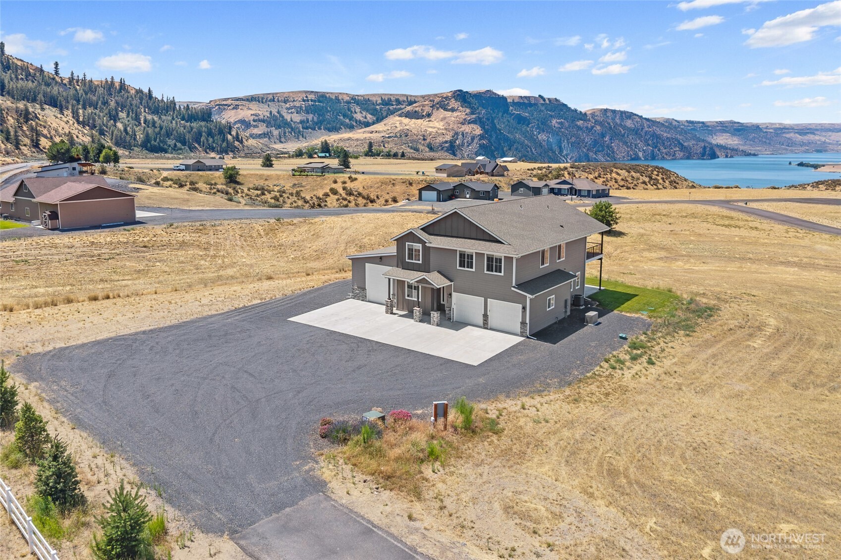44205 Tyax Property Photo 2