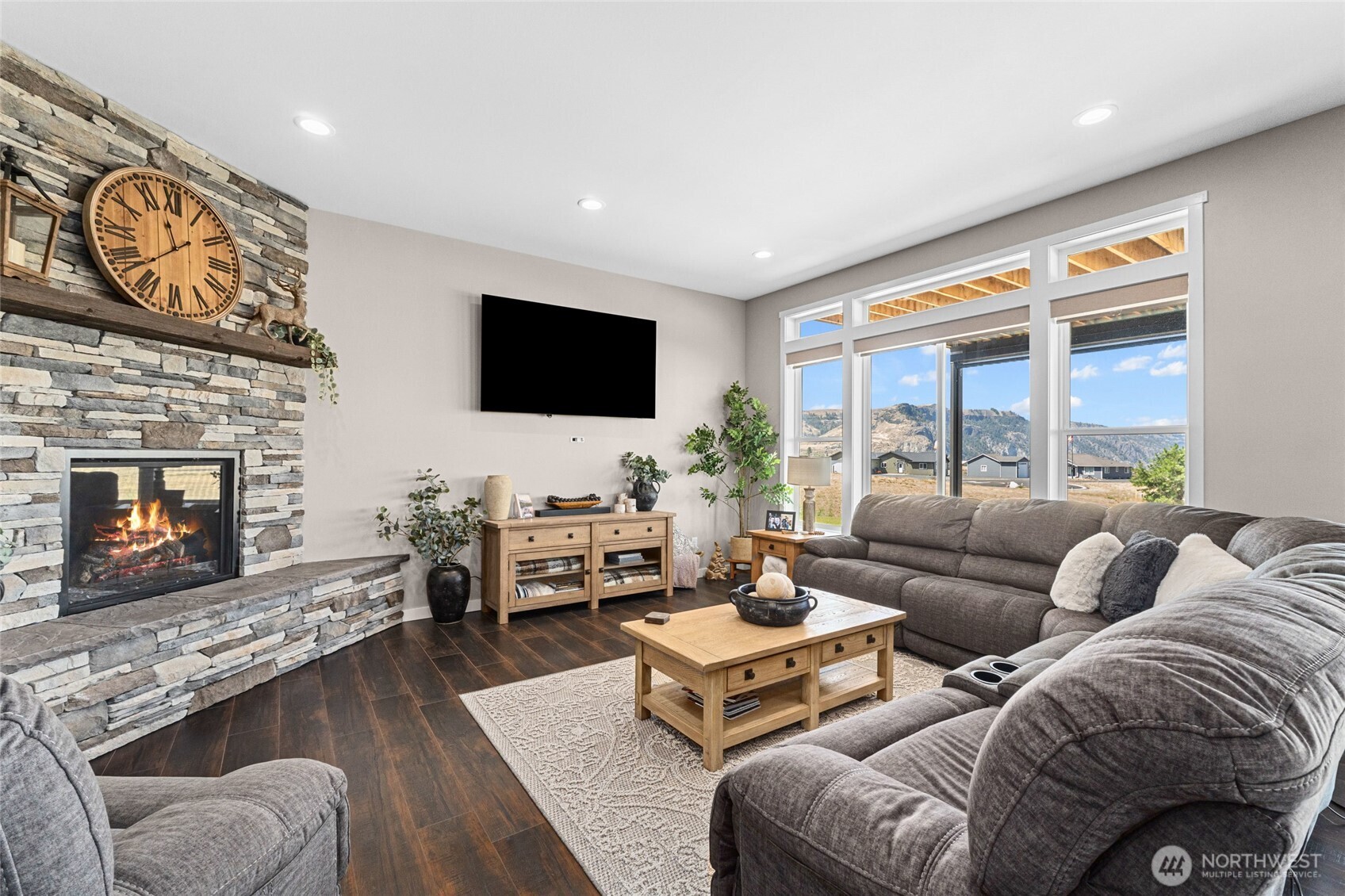 44205 Tyax Property Photo 8