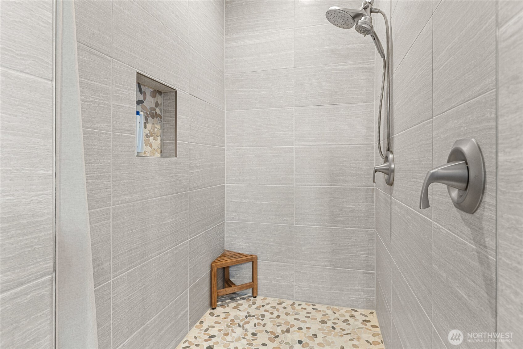 44205 Tyax Property Photo 25