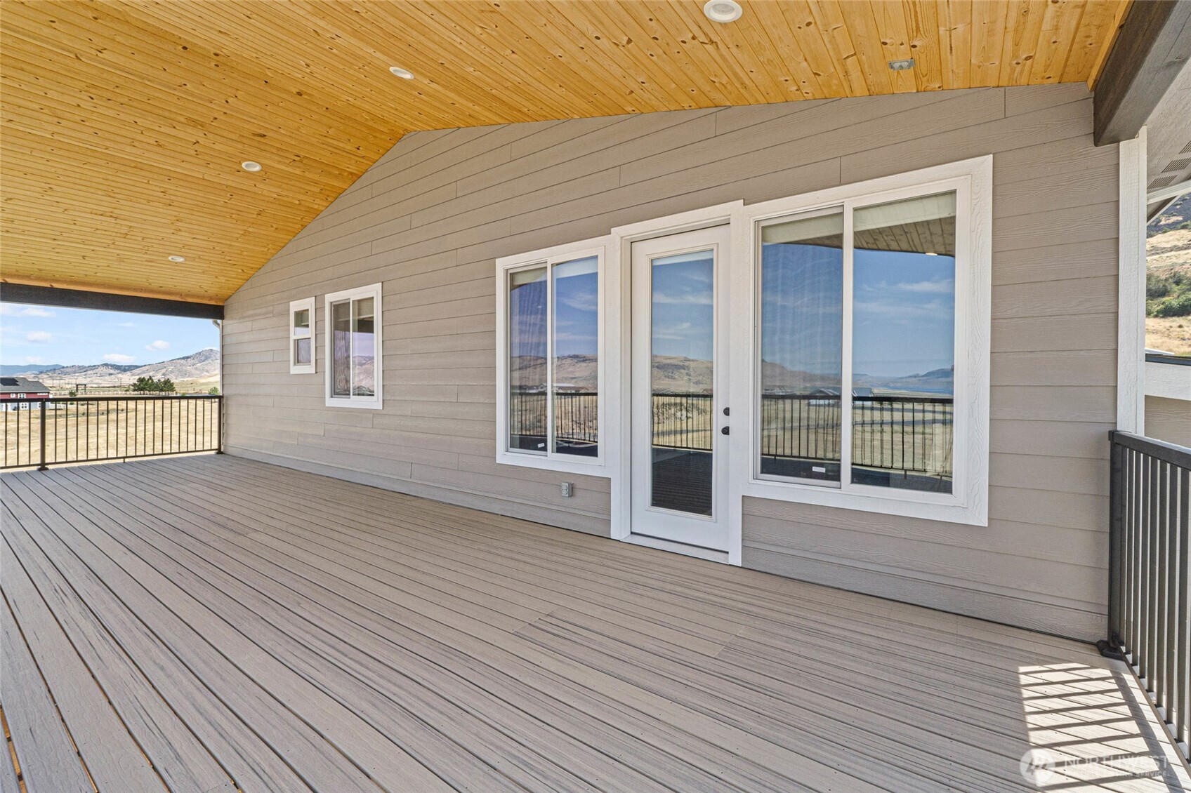44205 Tyax Property Photo 28