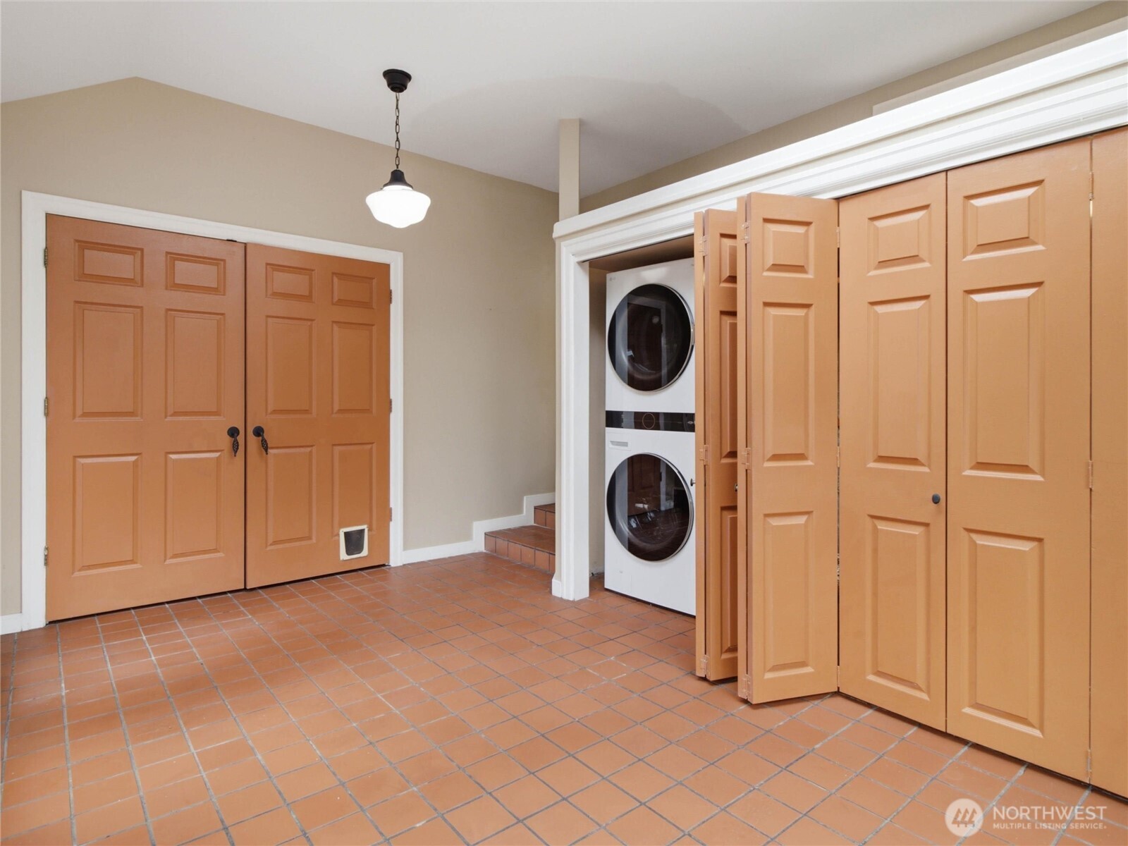 125 Olympic Way Property Photo 24