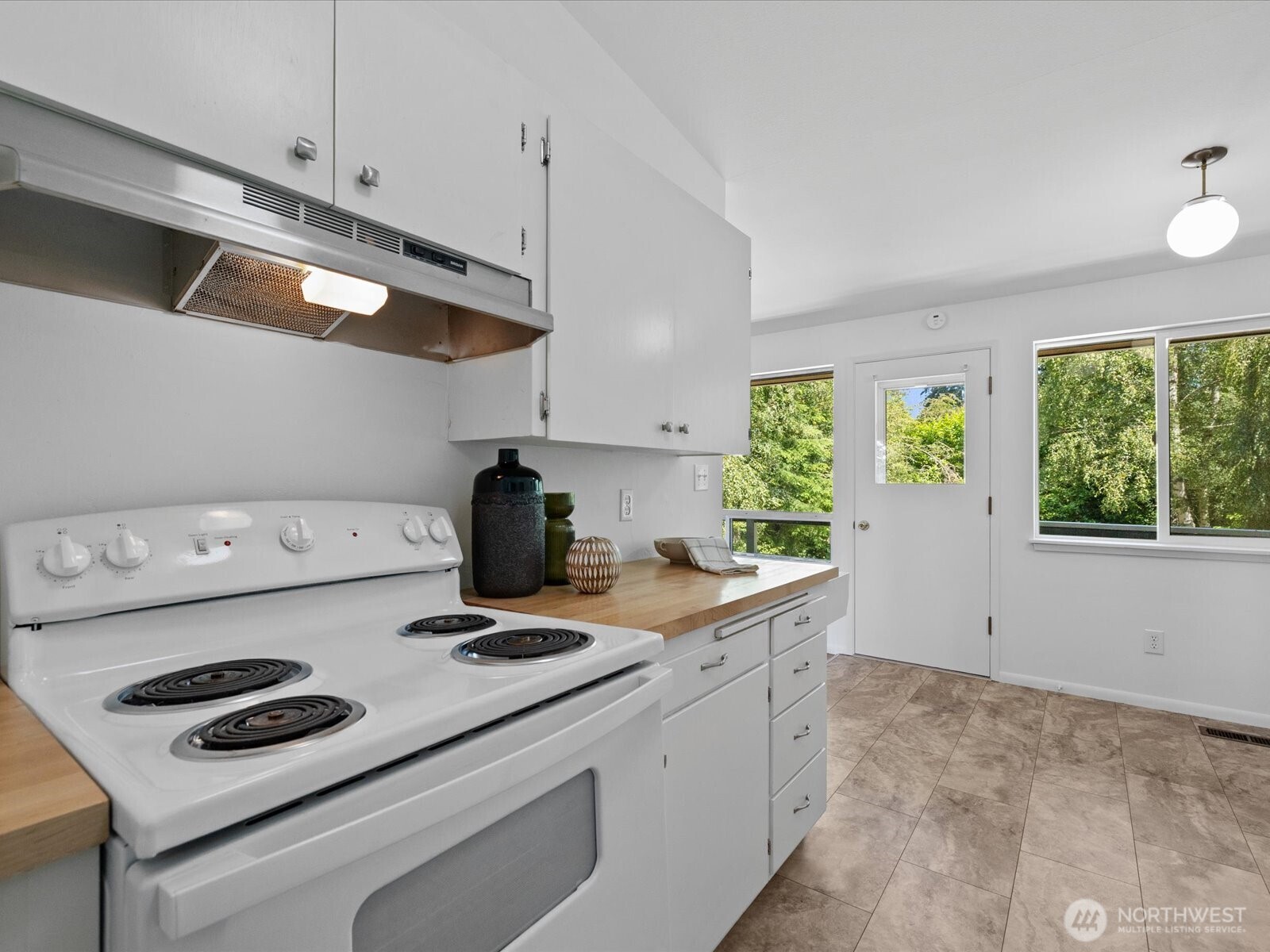 817 Olympic Boulevard A Property Photo 7