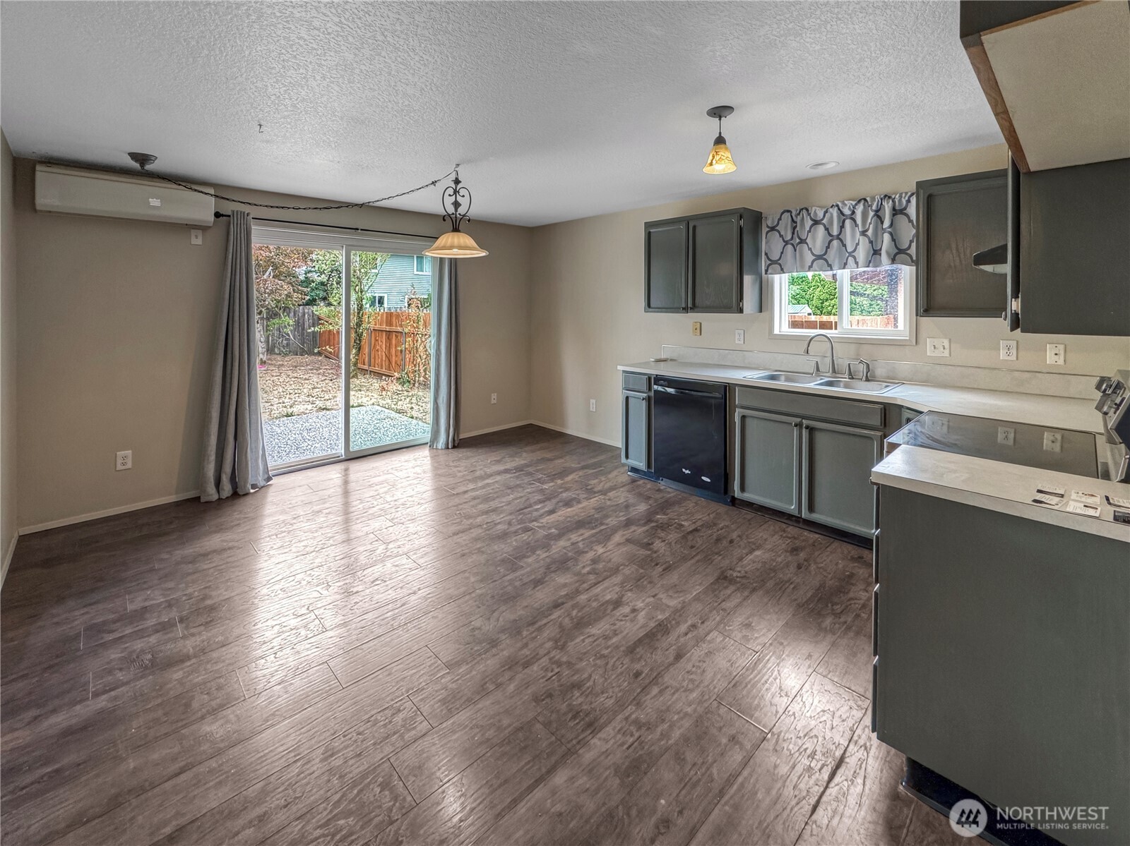14405 Se 7th Street Property Photo 4