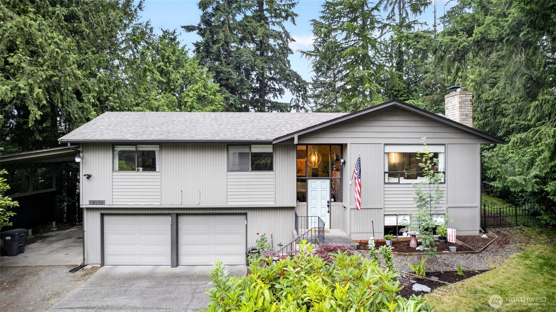 10430 90th Avenue Property Photo 2