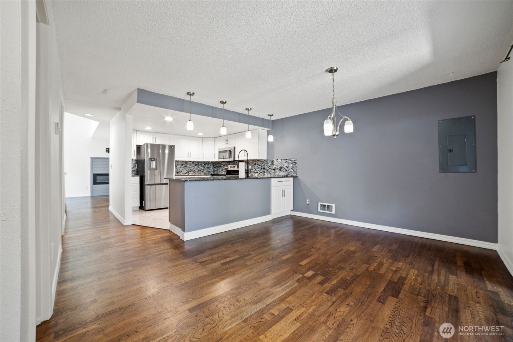 720 141st Lane 713 Property Photo 4