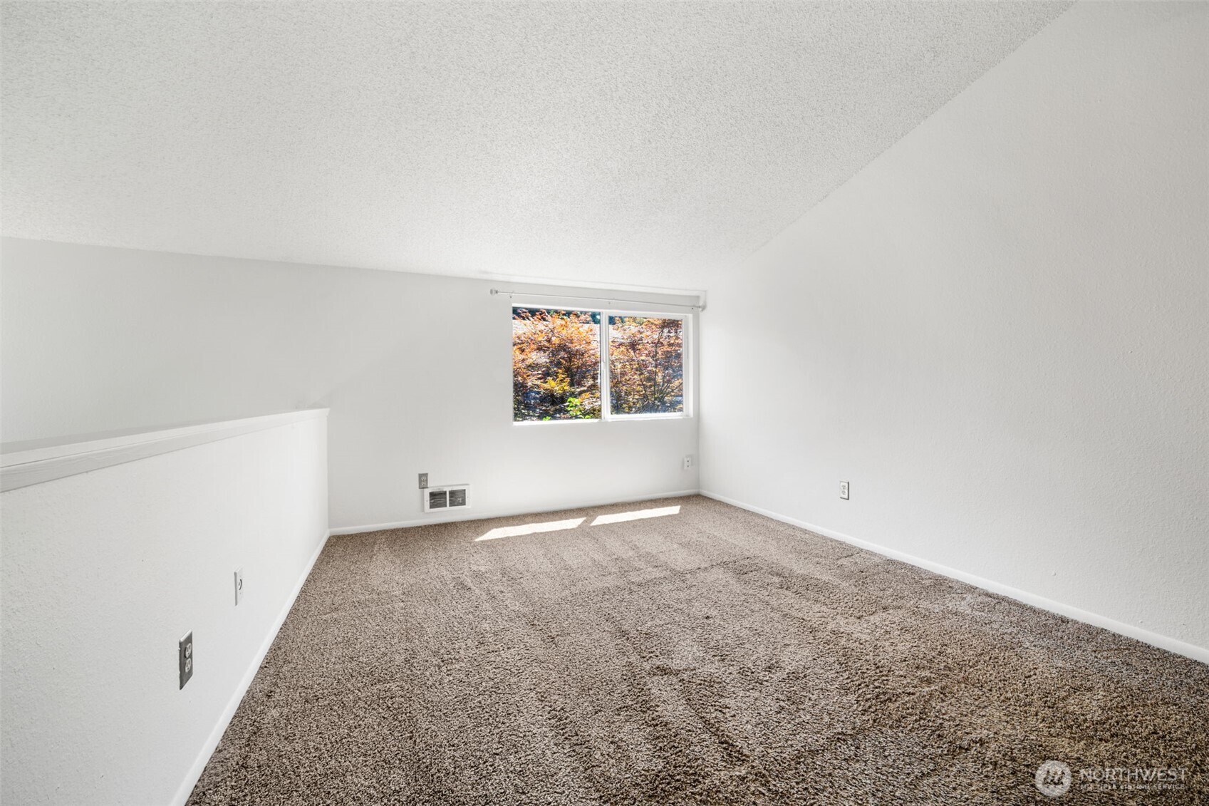720 141st Lane 713 Property Photo 15