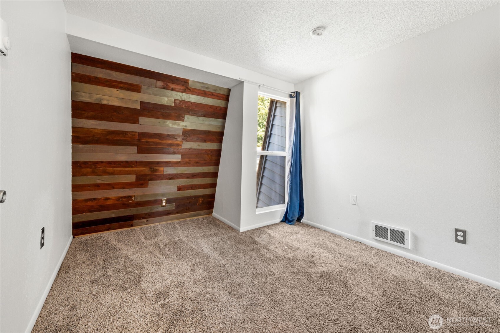 720 141st Lane 713 Property Photo 23