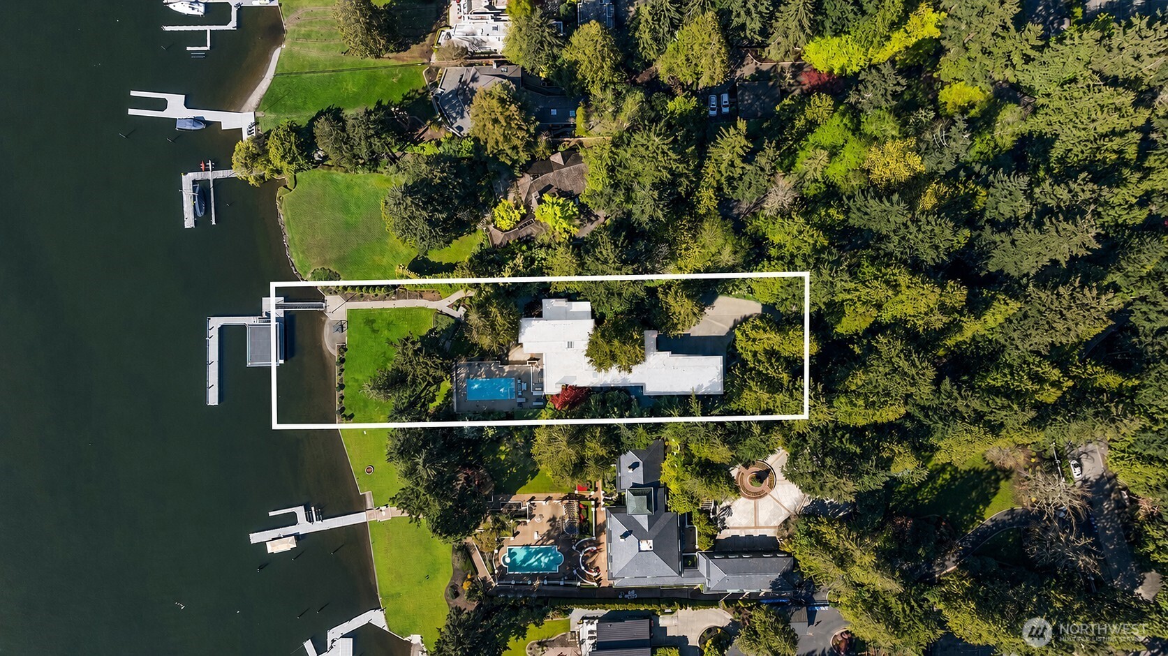 3445 Hunts Point Road Property Photo 1