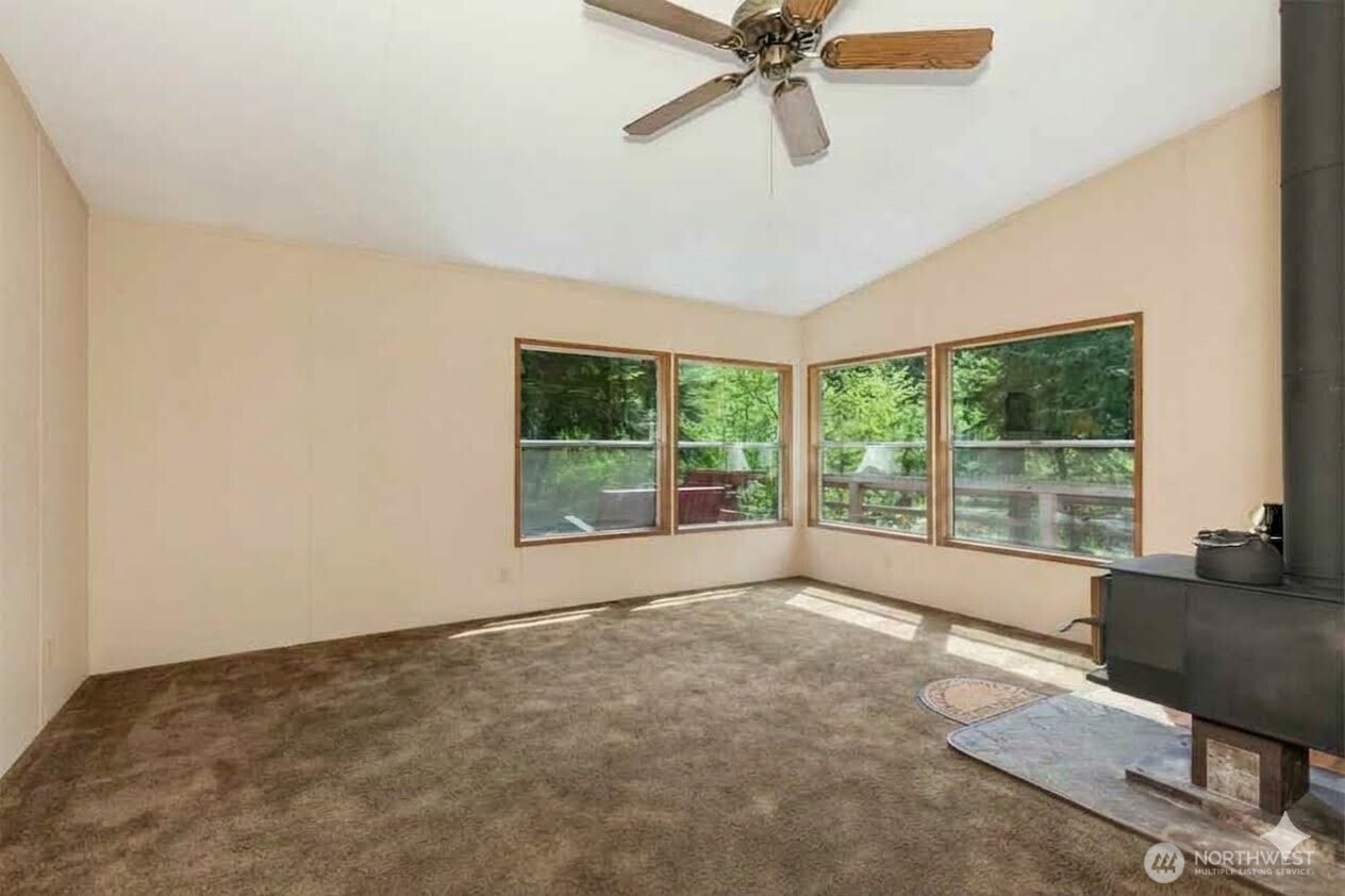 13522 198th Avenue Property Photo 9