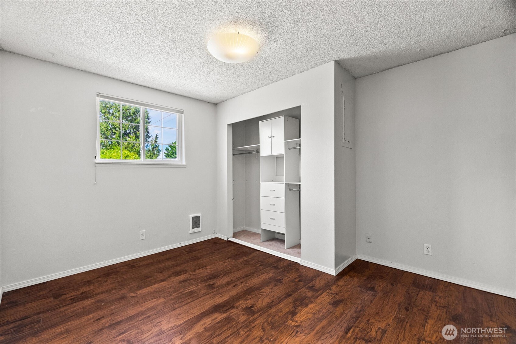 301 N Street Property Photo 22