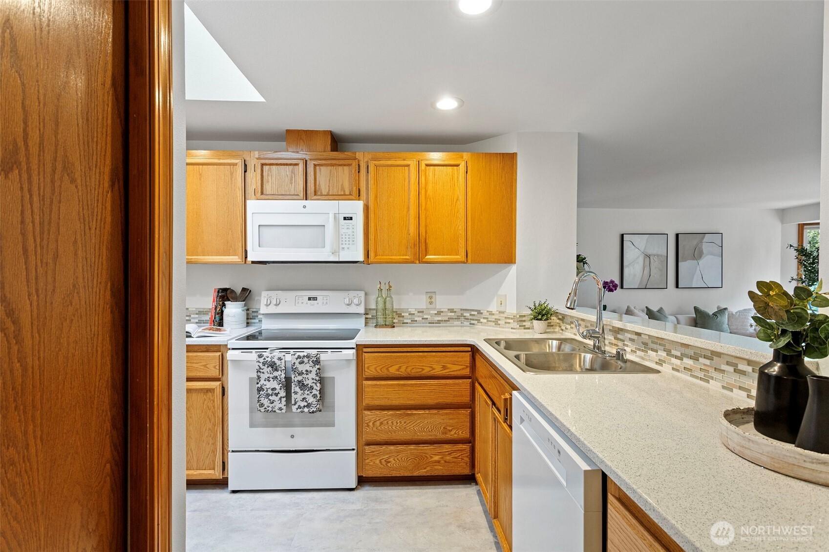 432 3rd Avenue B204 Property Photo 12