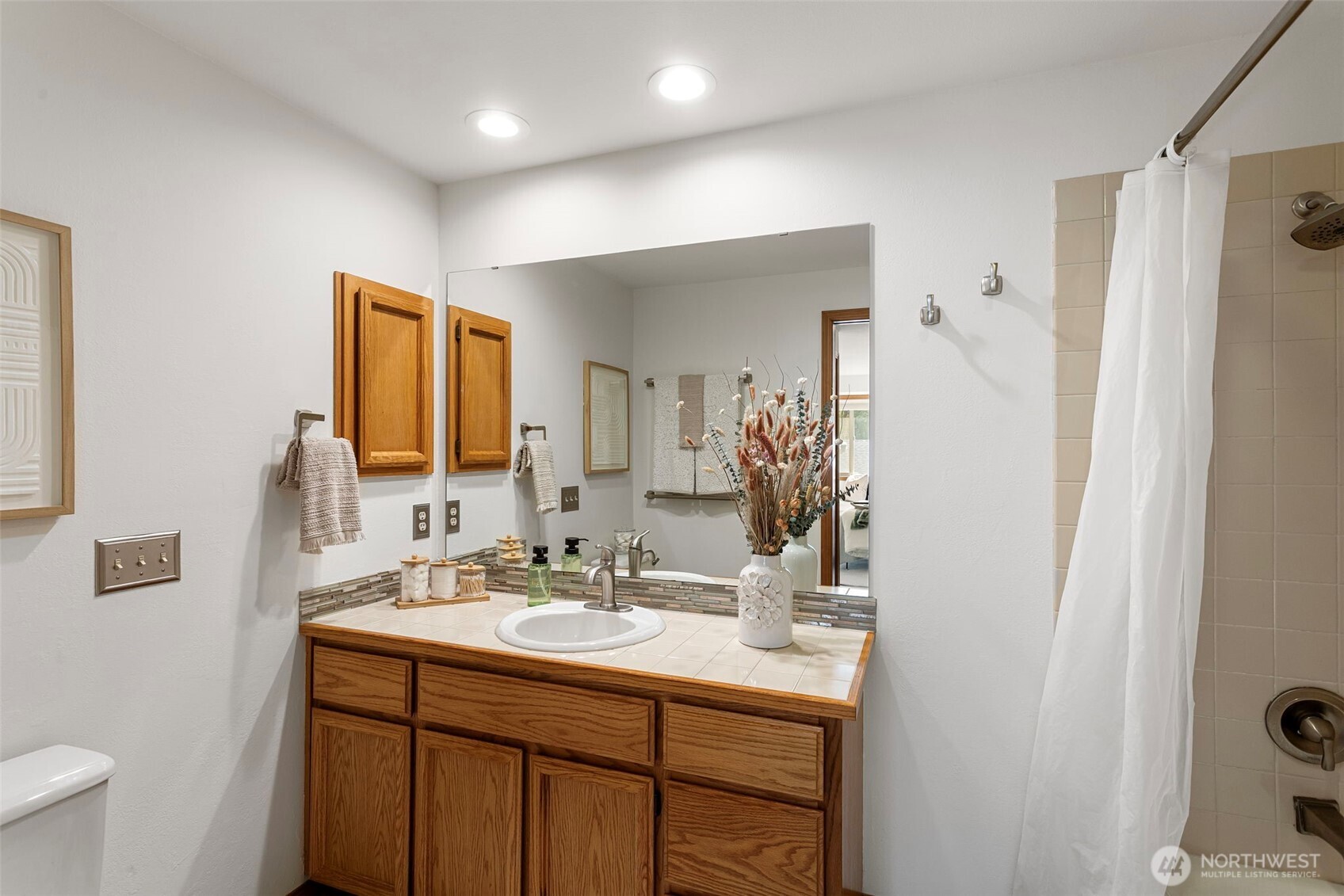 432 3rd Avenue B204 Property Photo 19