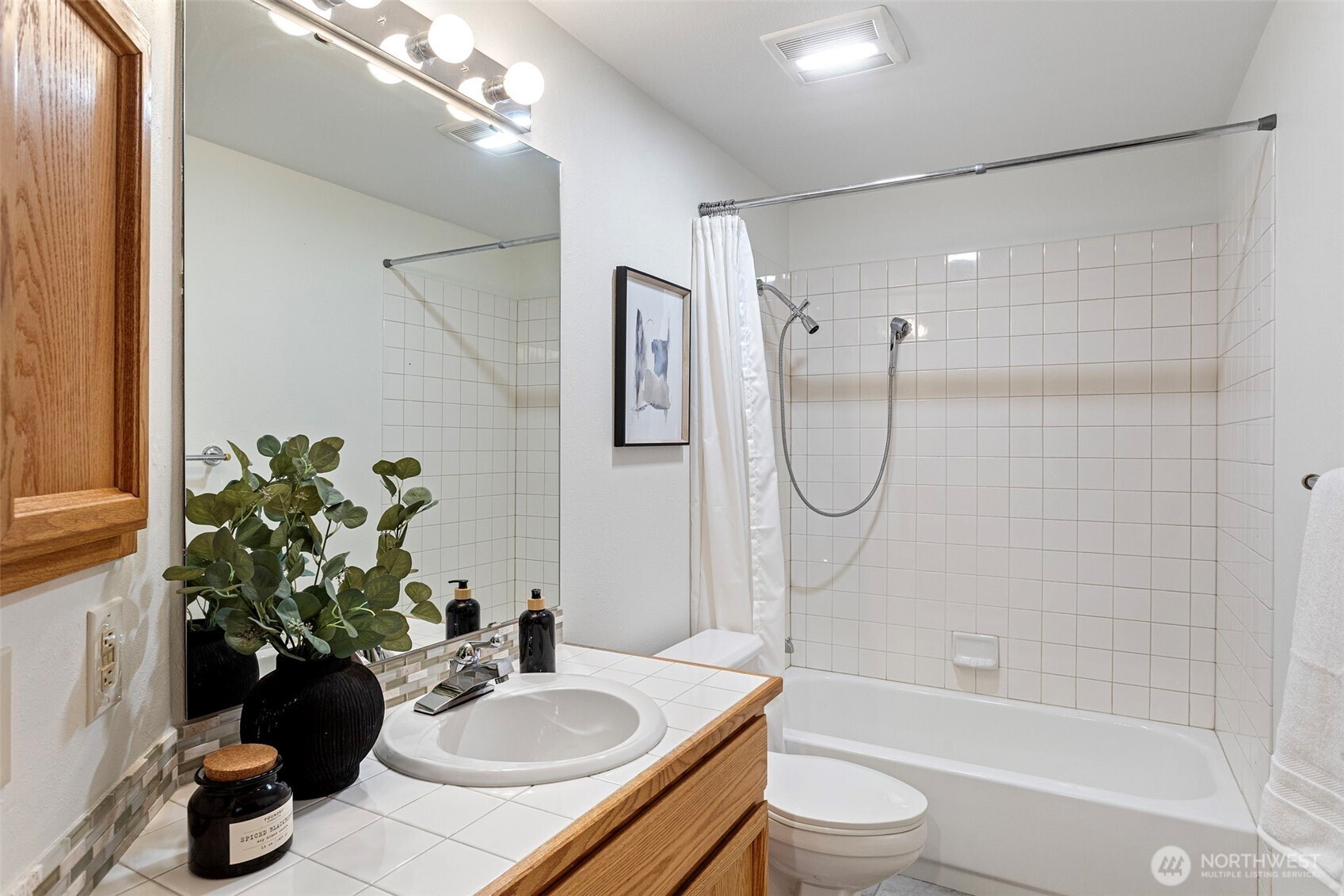432 3rd Avenue B204 Property Photo 21