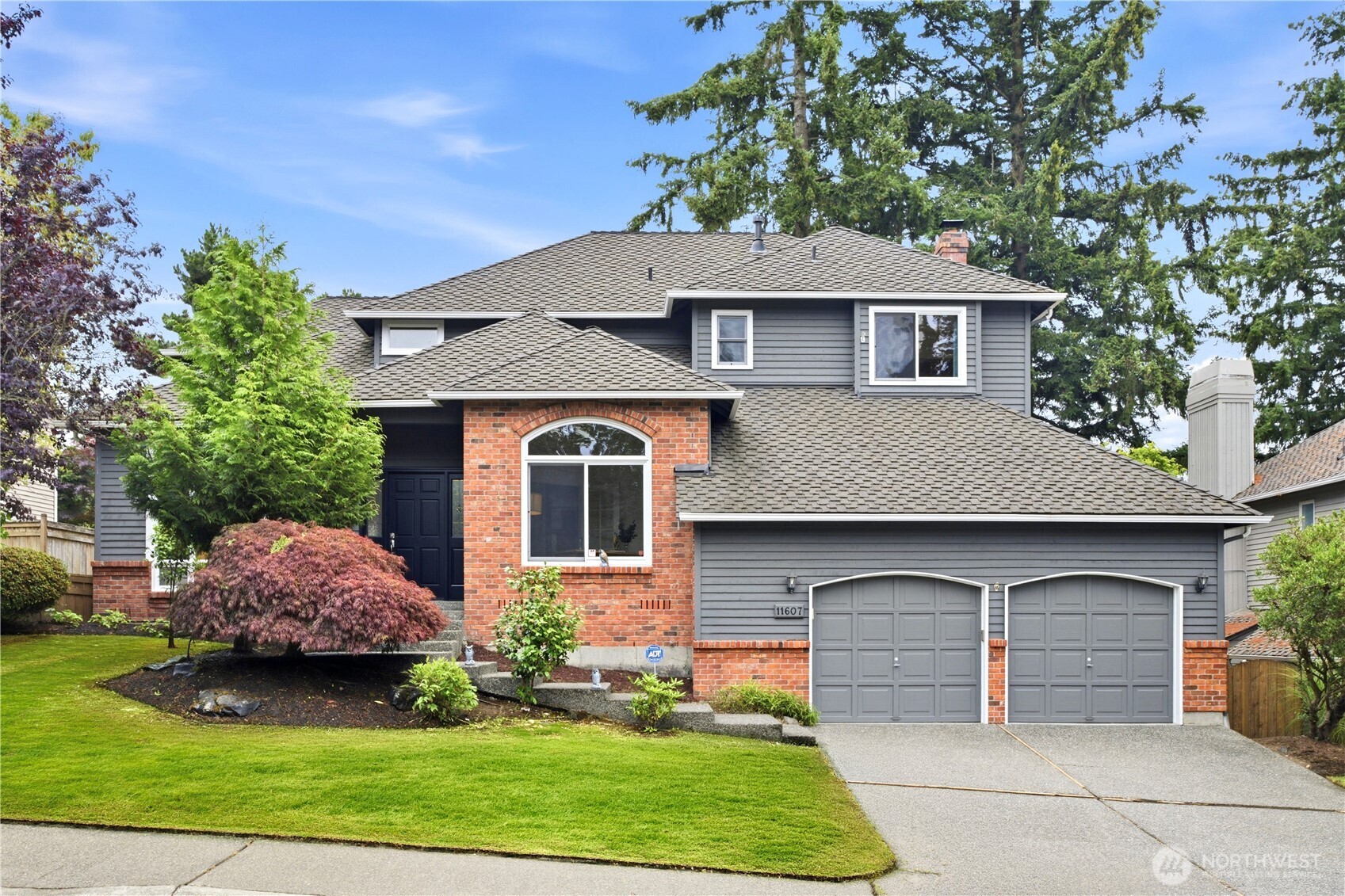 11607 SE 77th Place Property Photo 1