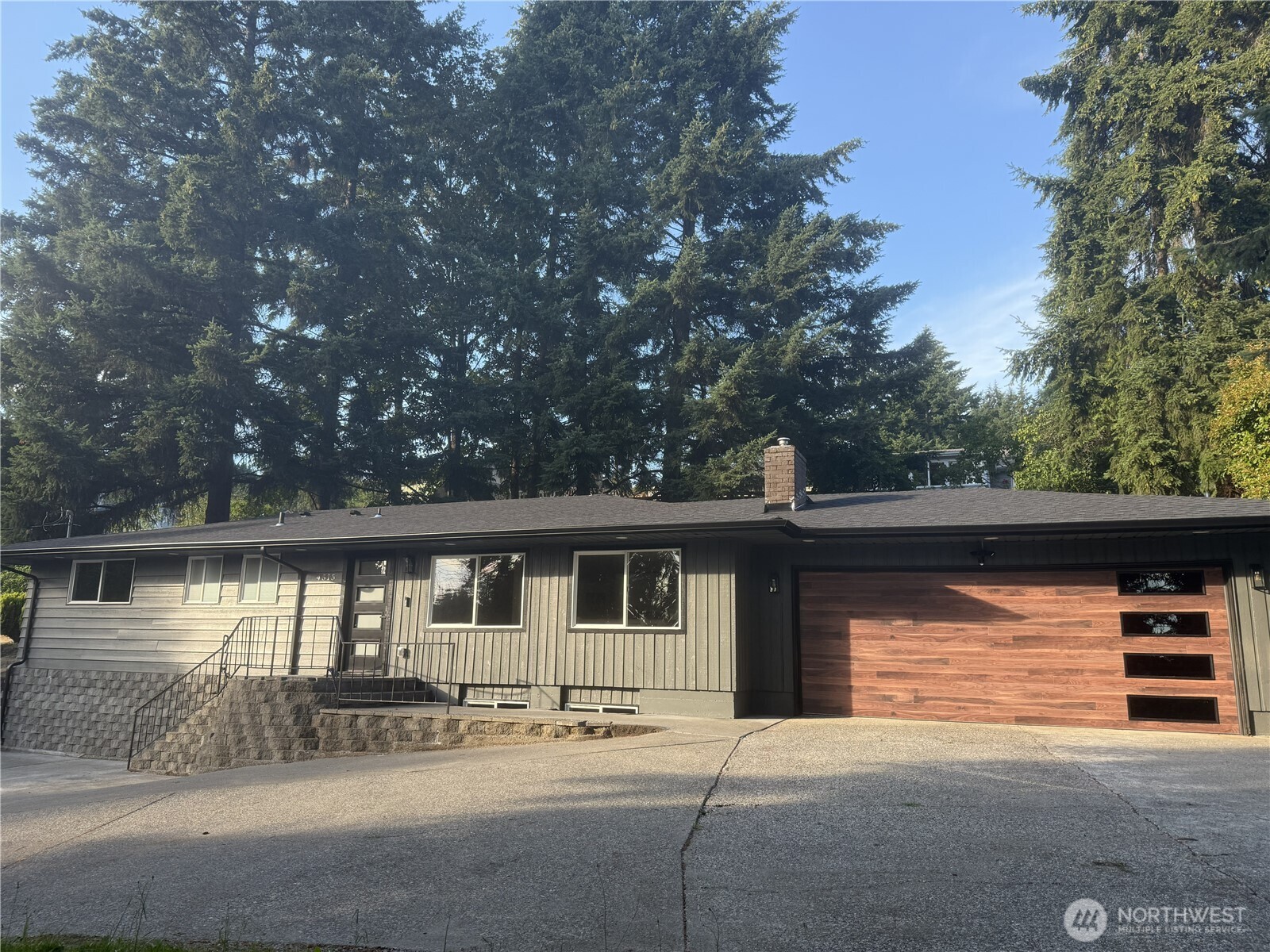 4515 Chrisella Road Property Photo 2