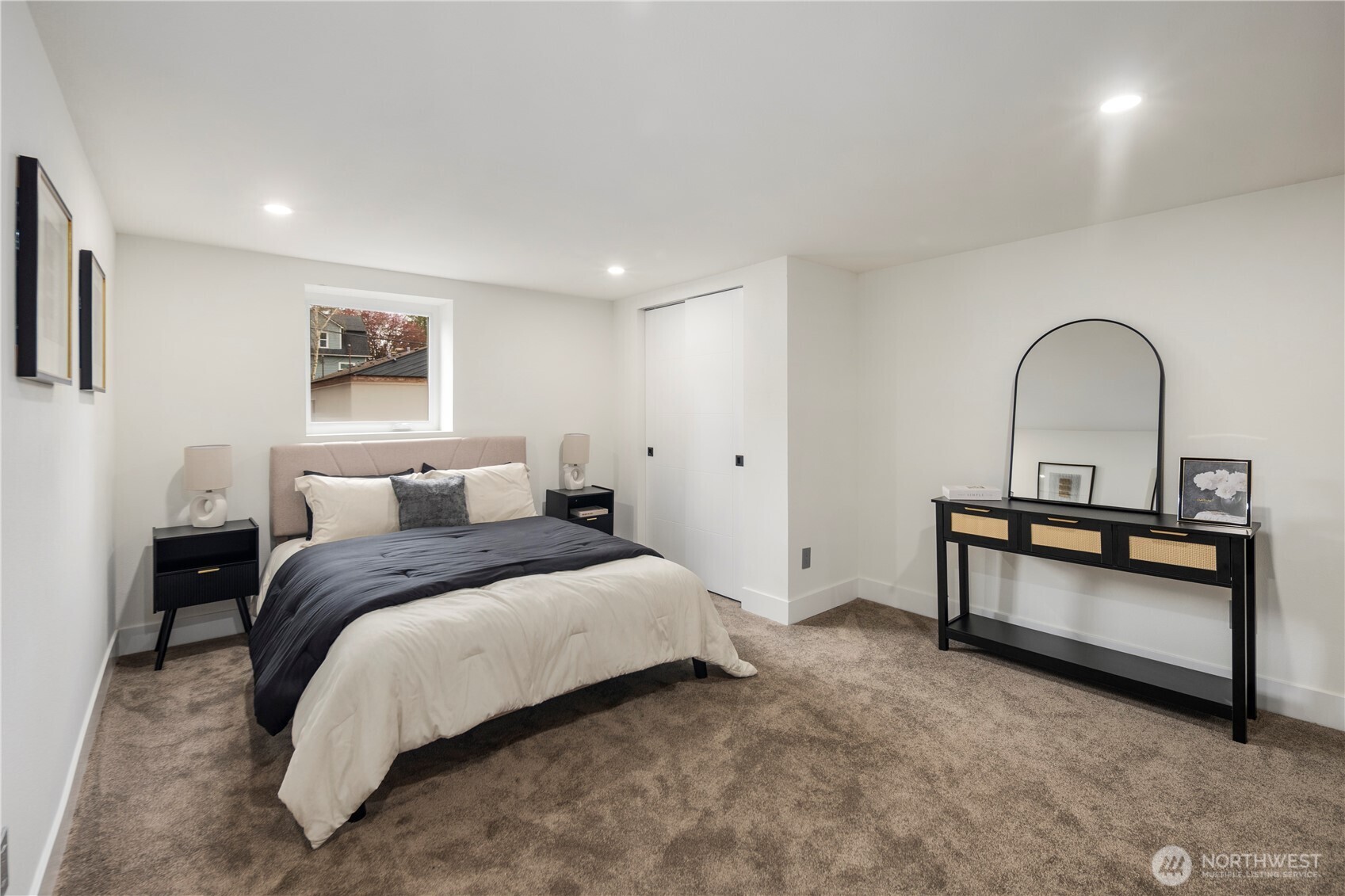 5520 Brooklyn Avenue Property Photo 18