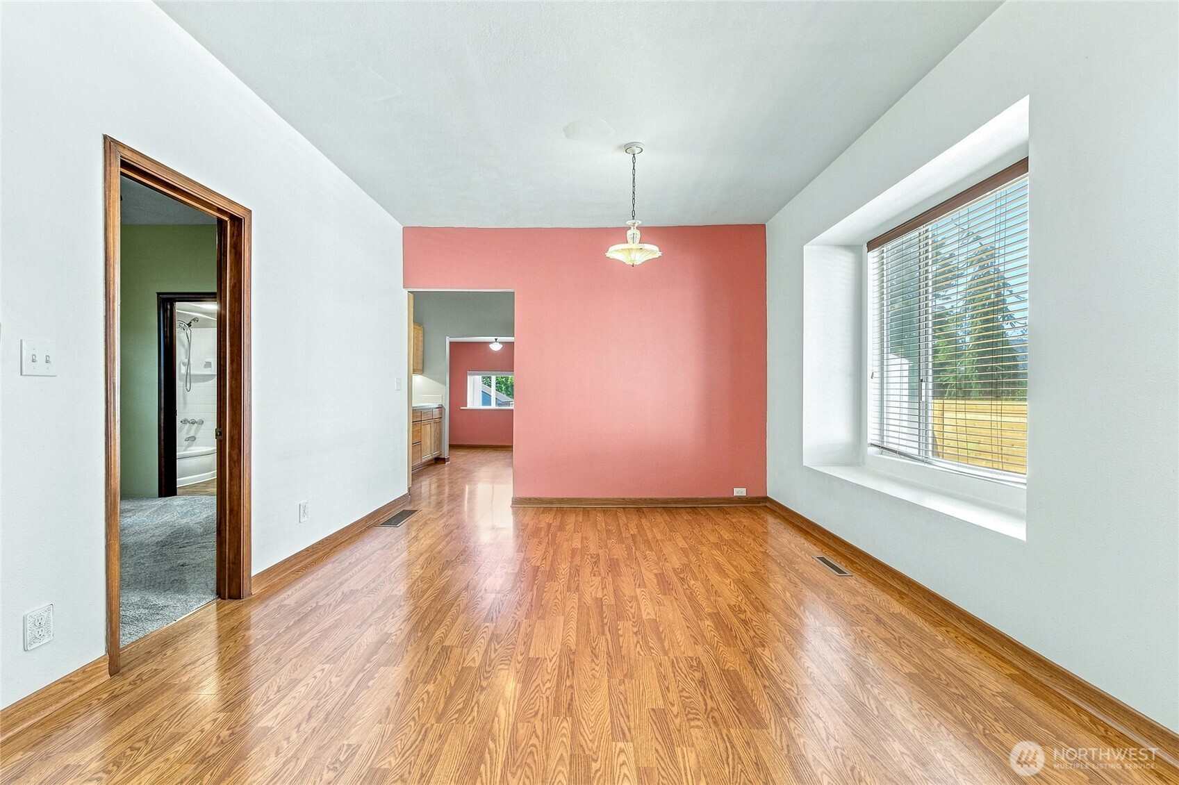 1060 Francis Avenue Property Photo 6