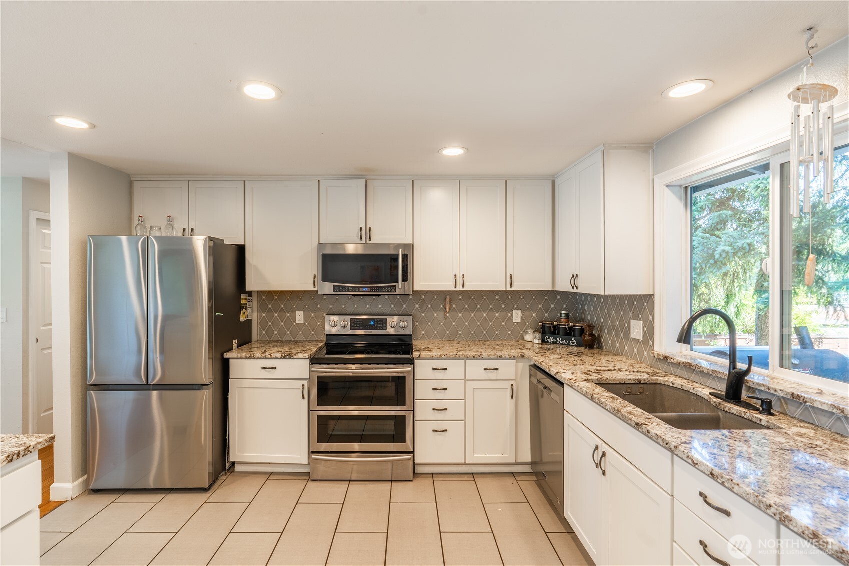 1610 Olympia Avenue Property Photo 11