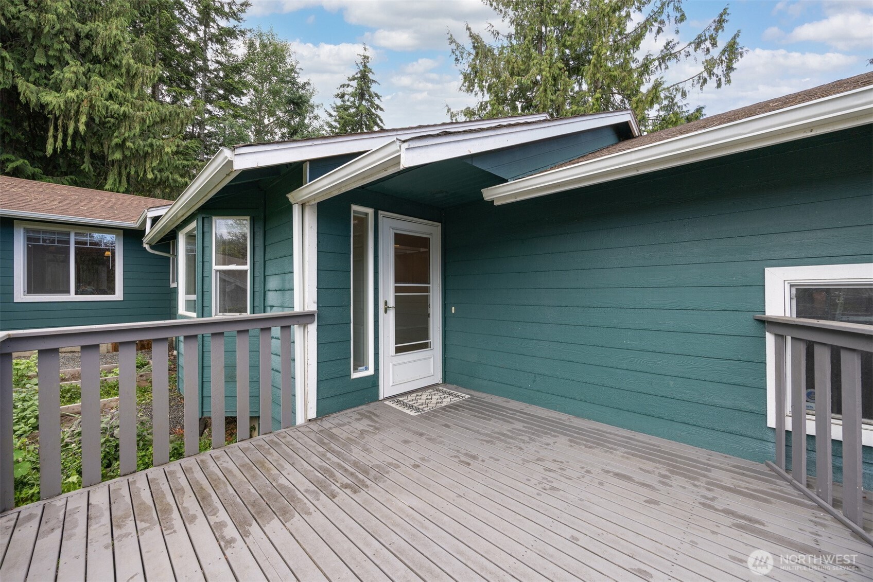 3990 Roma Court Property Photo 4