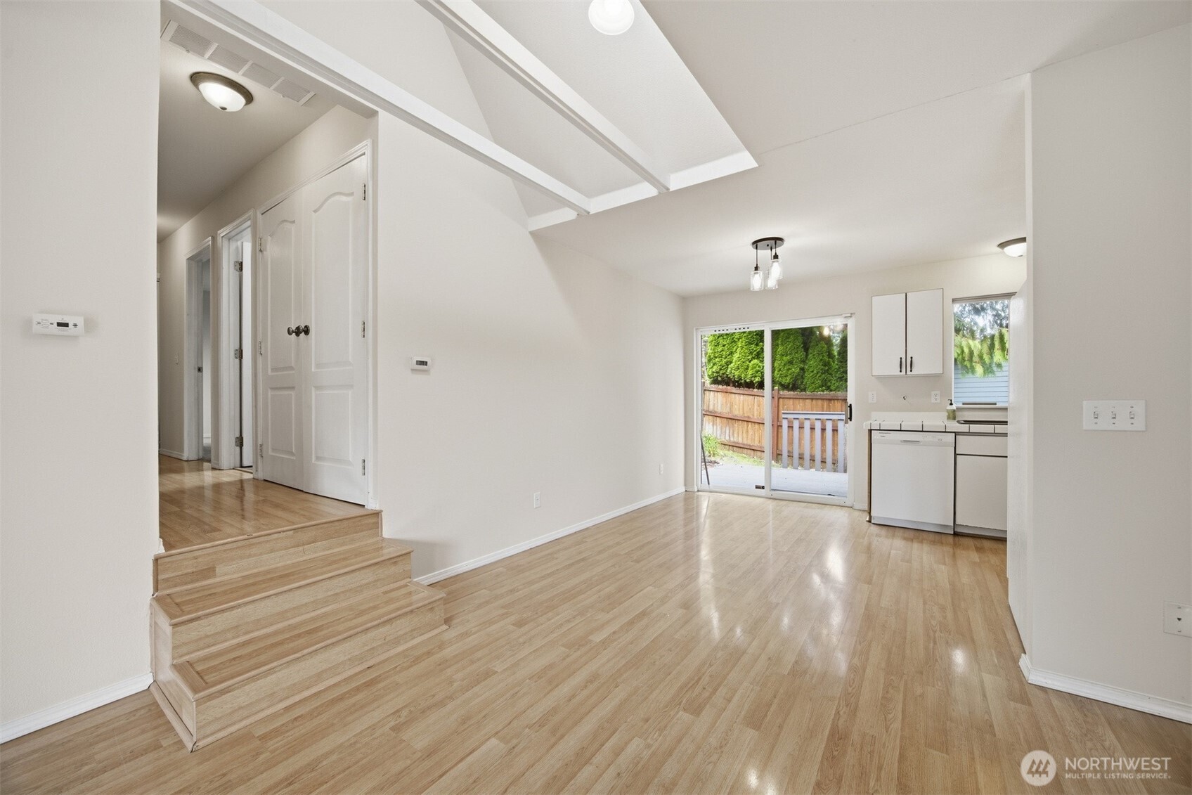 3990 Roma Court Property Photo 8