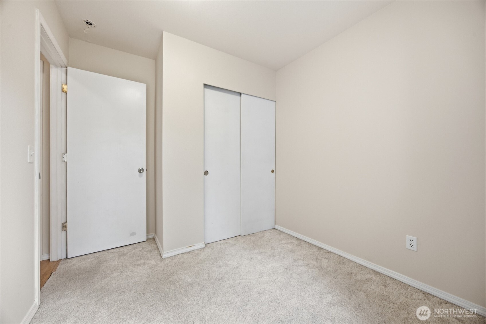 3990 Roma Court Property Photo 18
