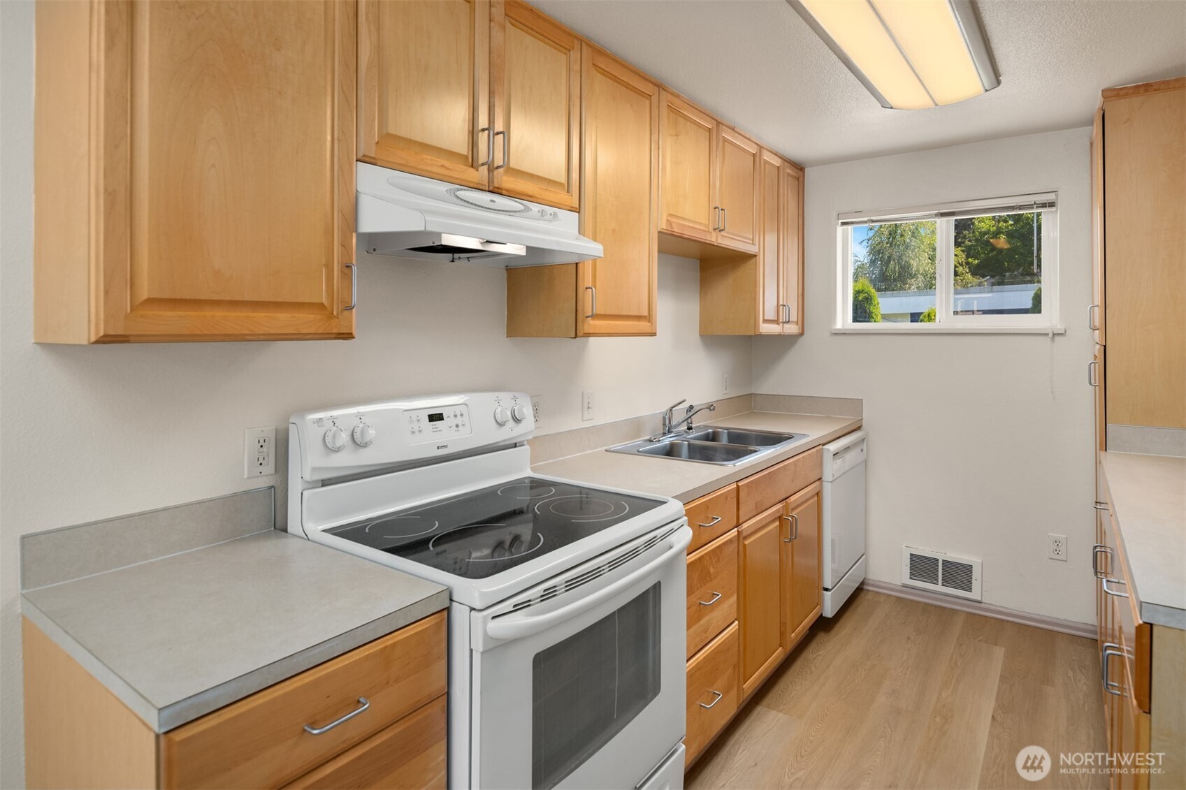 12018 Gibson Road Property Photo 22