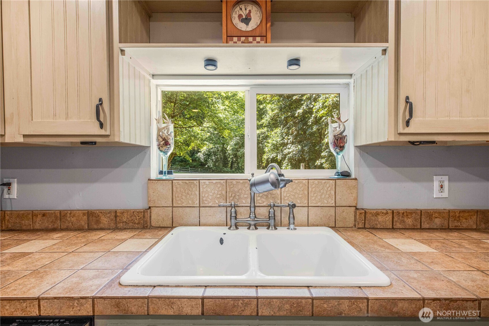 180 Dewatto Road Property Photo 14