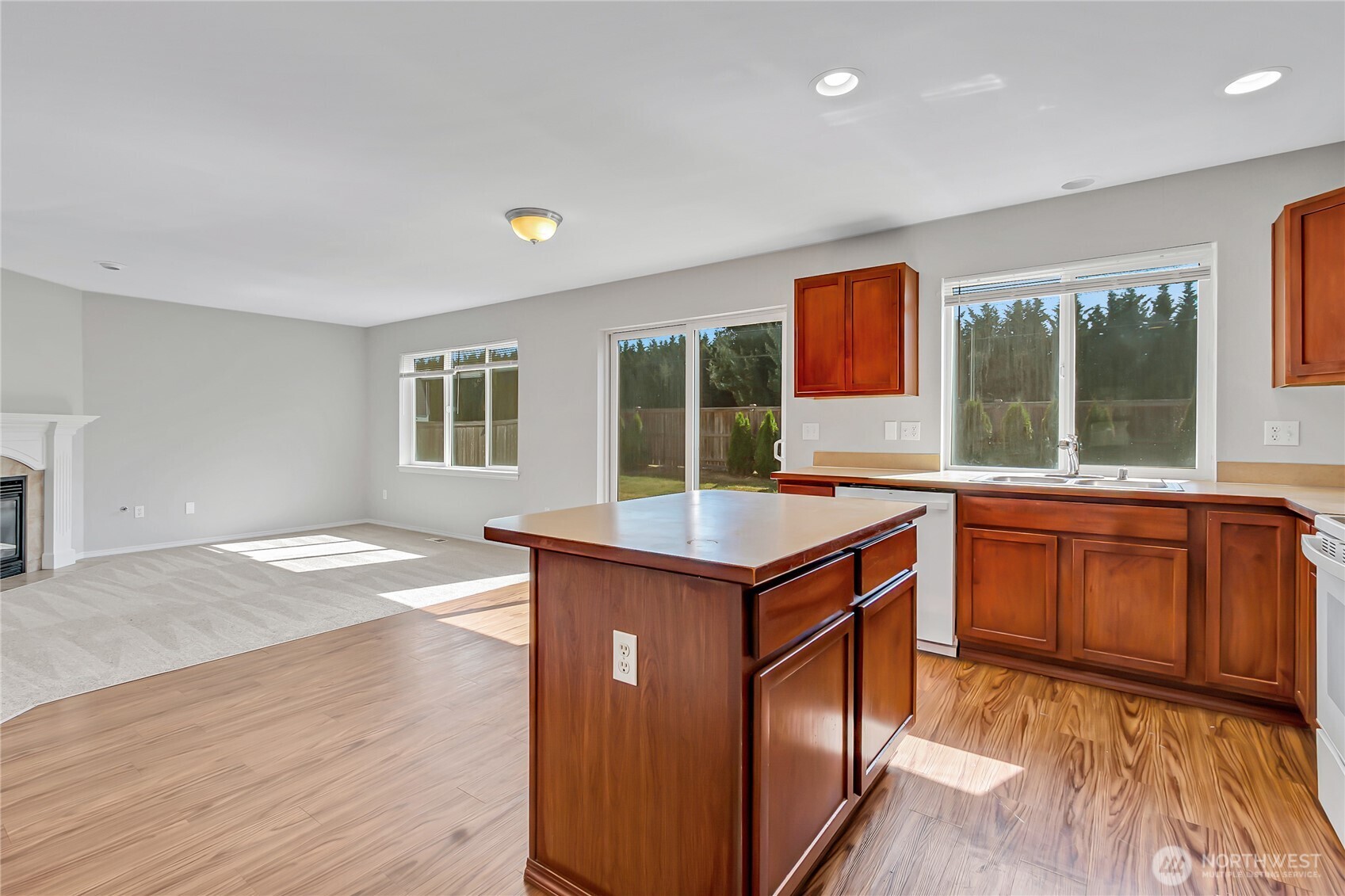 1401 Riddell Avenue Property Photo 7