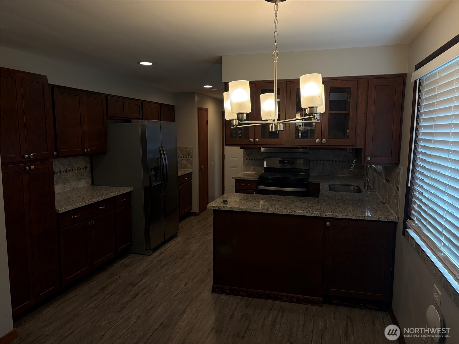 1828 Gossard Street Property Photo 3