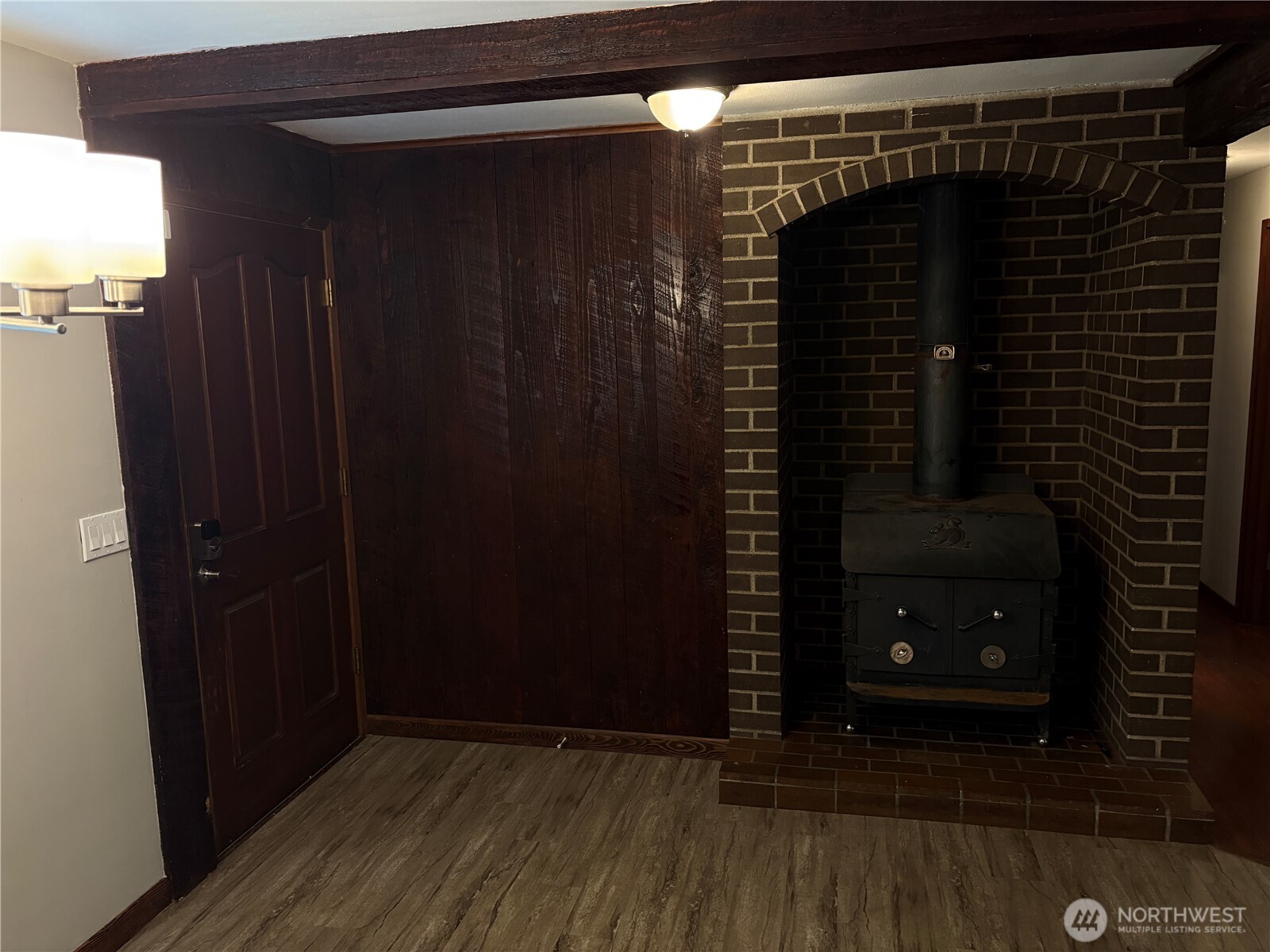1828 Gossard Street Property Photo 5