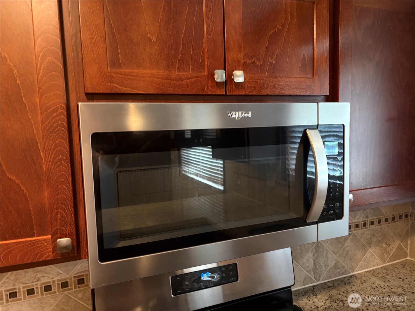 1828 Gossard Street Property Photo 6
