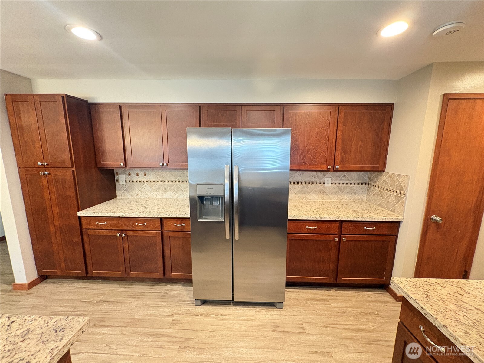 1828 Gossard Street Property Photo 9
