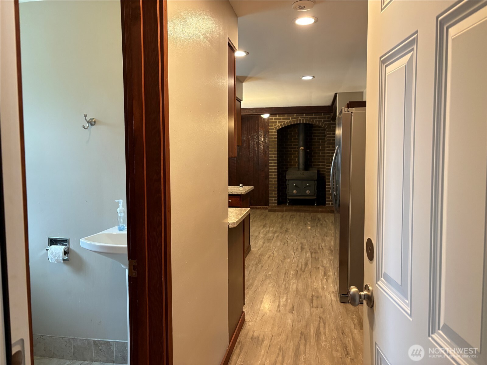 1828 Gossard Street Property Photo 11