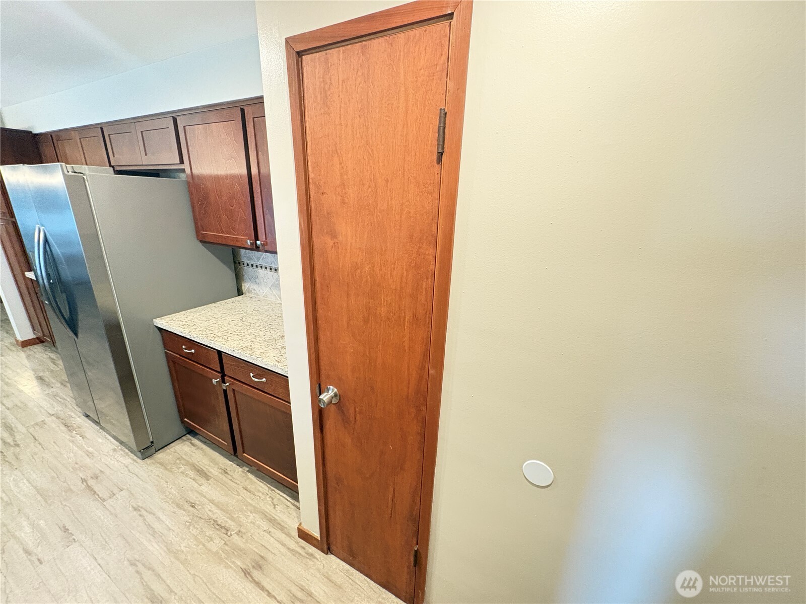 1828 Gossard Street Property Photo 12