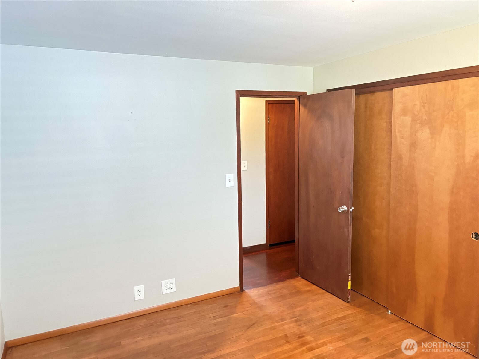 1828 Gossard Street Property Photo 19
