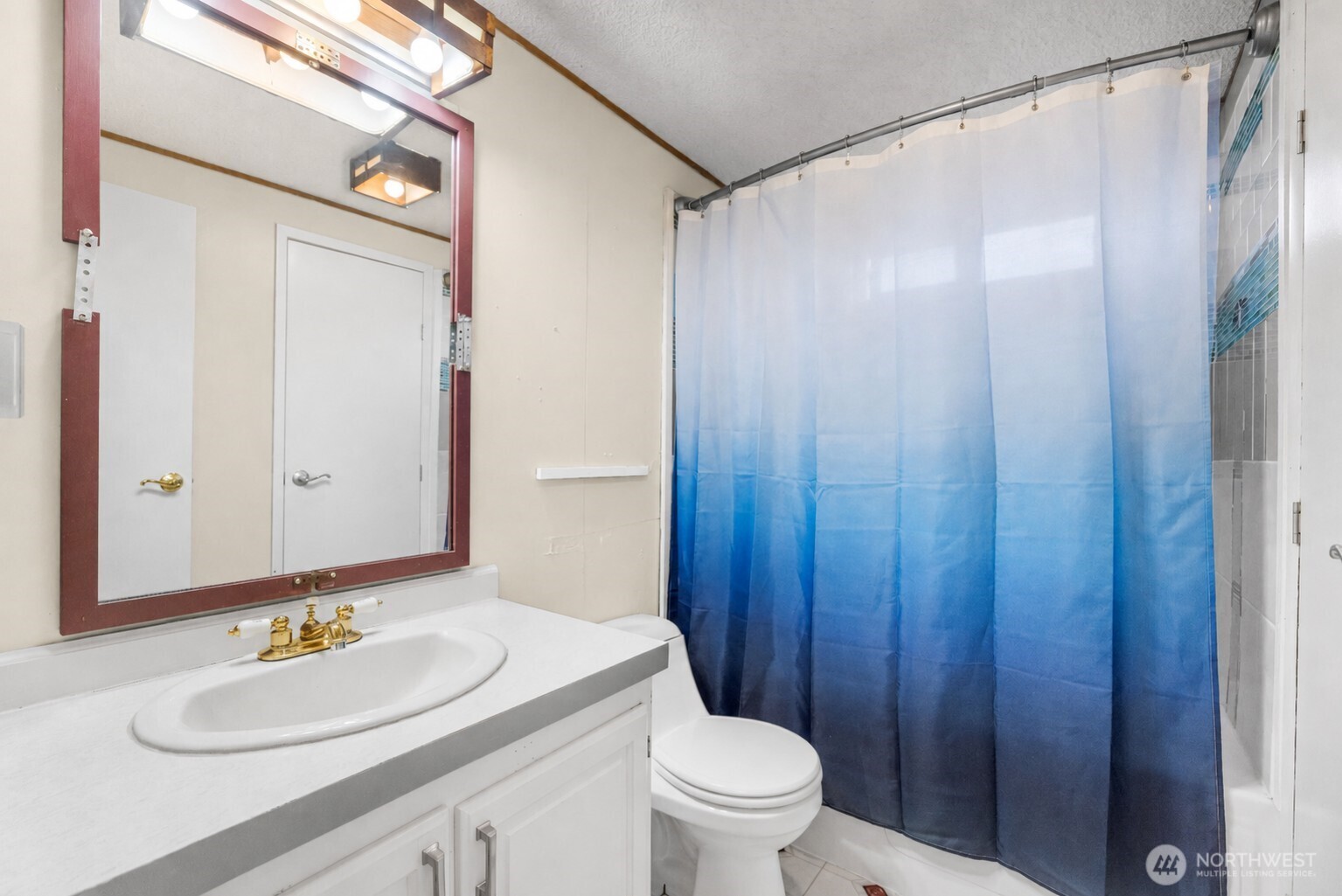 4582 Guemes Way Property Photo 22