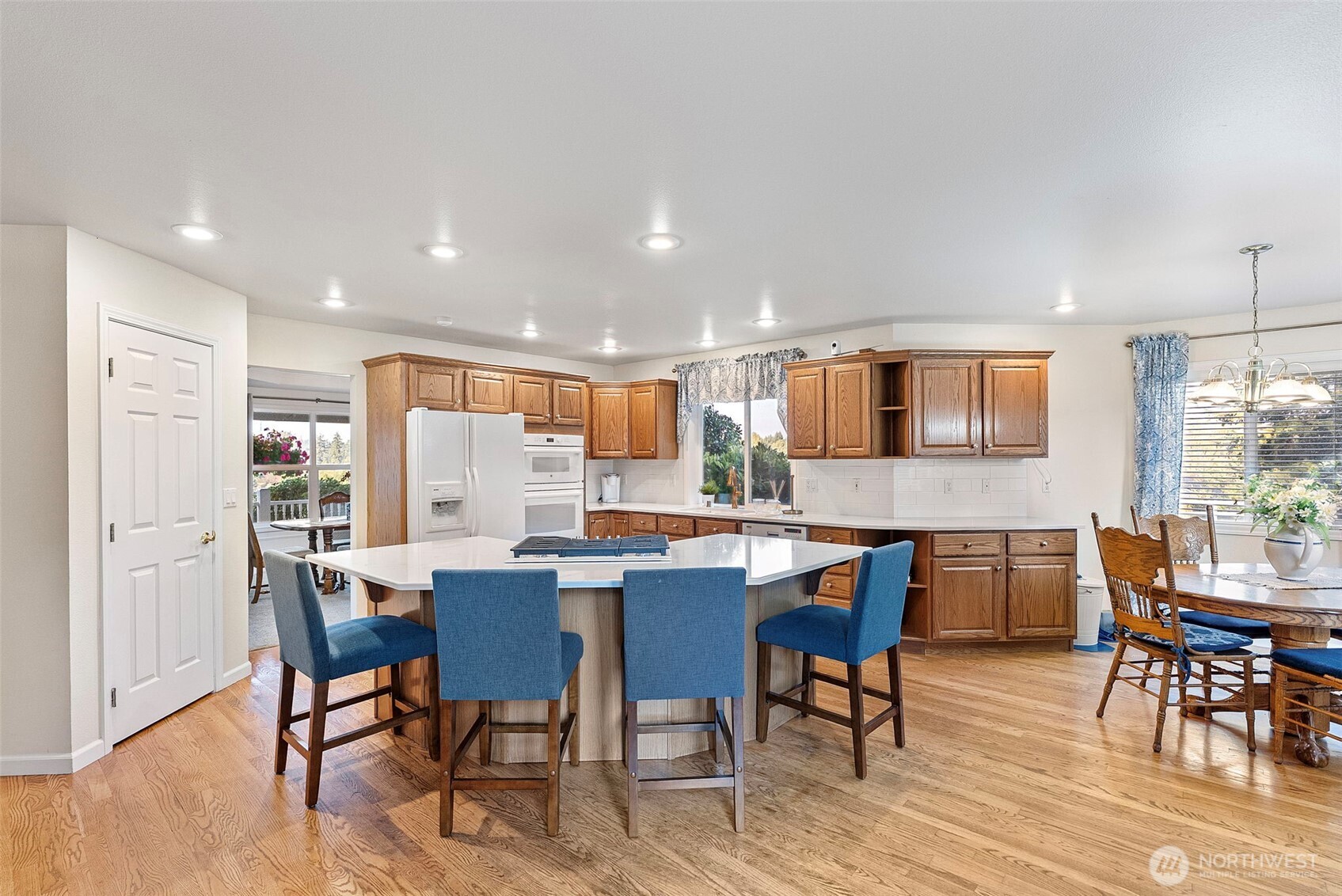 13804 231st Street Ct Property Photo 8