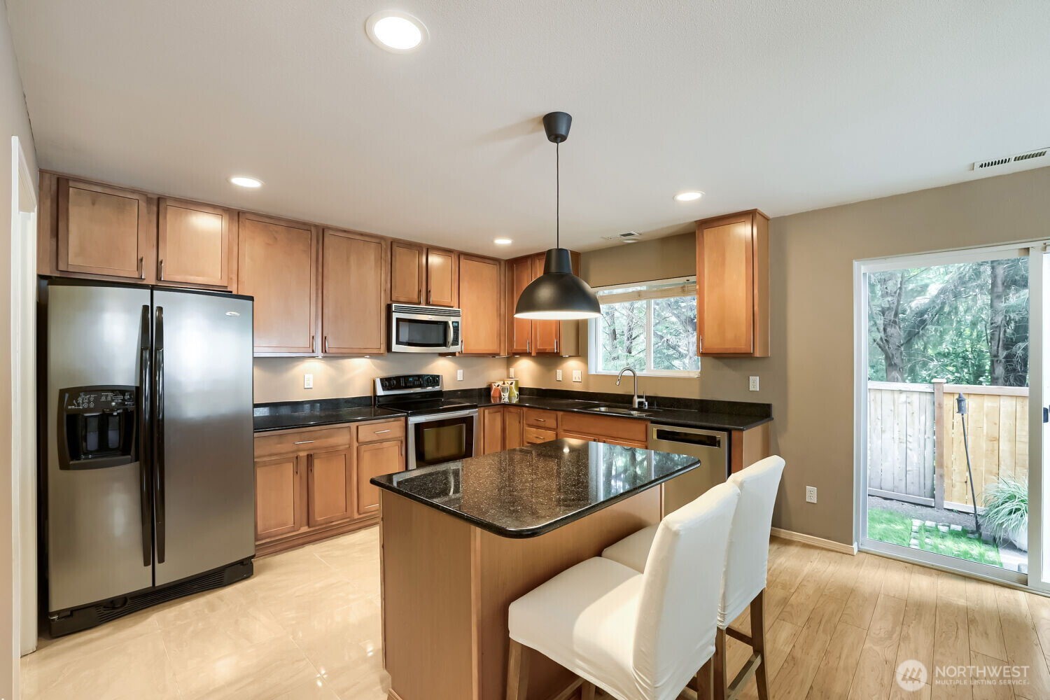 11822 24th Street Property Photo 8