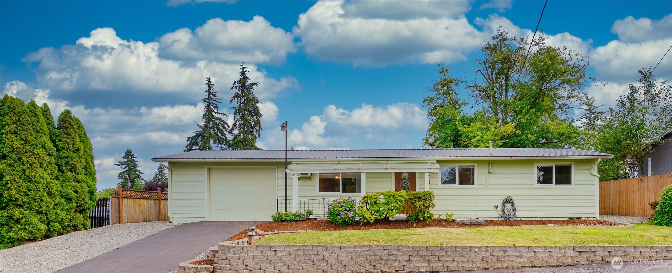 11833 SE 272nd Place Property Photo 1
