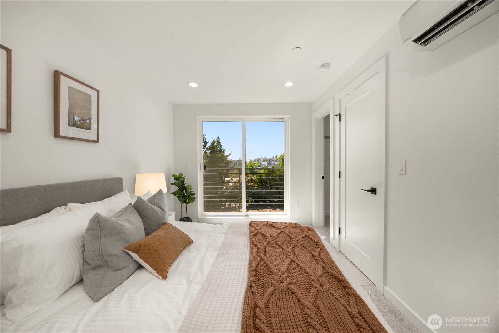 3852 Carr Place Property Photo 16