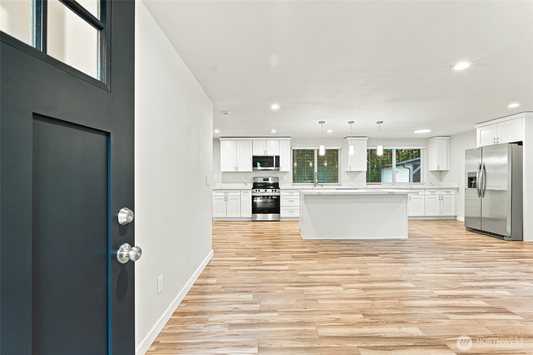 11030 Tempo Lake Drive Property Photo 2